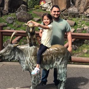 Meet your Posher, Christopher